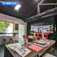 打開白色小屋的紅色大門，台南設計師旅店：8又二分之一
