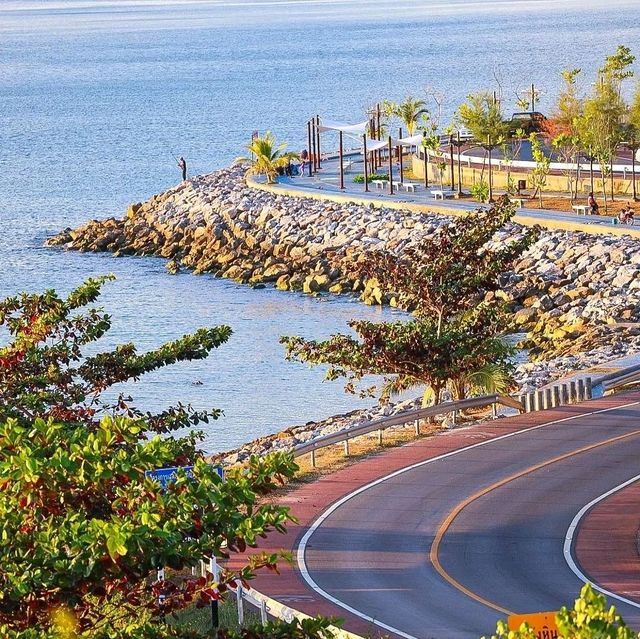 จุดชมวิวที่สวยเหมือนเมืองนอก เนินนางพญา