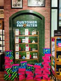 Glow This Holiday Season: Discover Kiehl’s in Singapore 