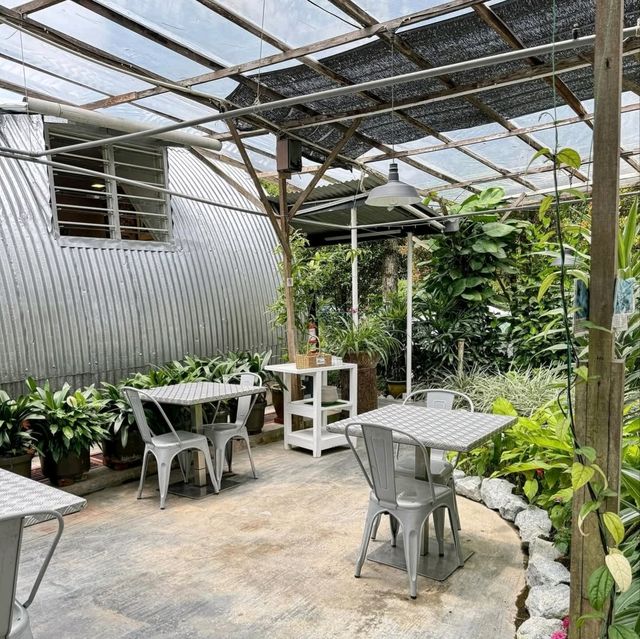 A Unique Dining Experience at The Barracks Cafe