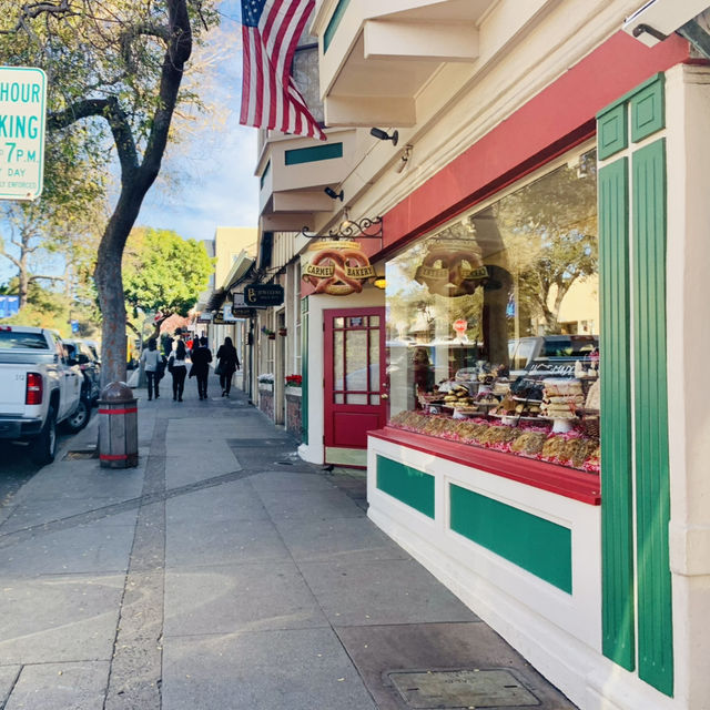 Christmas Shopping in Carmel-by-the-Sea