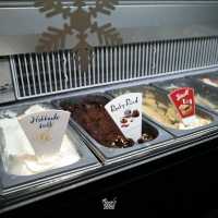 คาเฟ่สุดเท่ที่คุมโทนด้วยสีดำทั้งร้านย่านลาดกระบัง