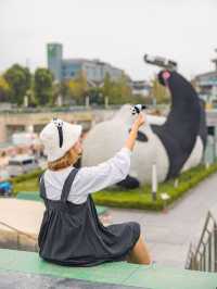 ไปเฉิงตู อย่าลืมไปถ่ายรูปกับแพนด้ายักษ์นอนเซลฟี่🐼
