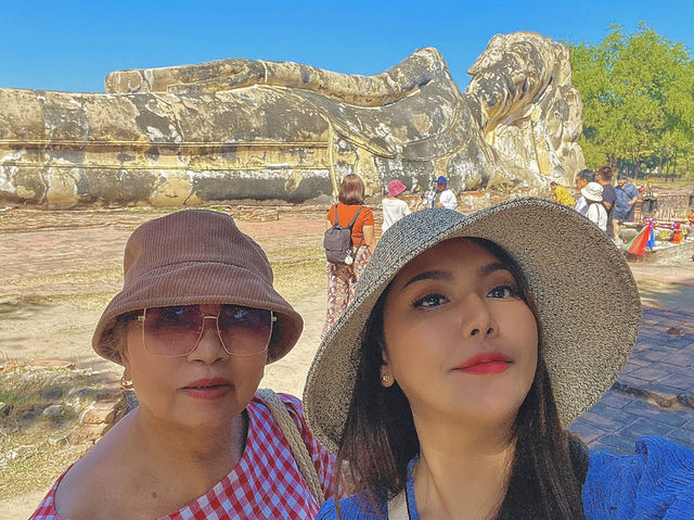 ใส่ชุดไทย ตะลุยโบราณสถาน 9 วัดที่อยุธยากันค่า