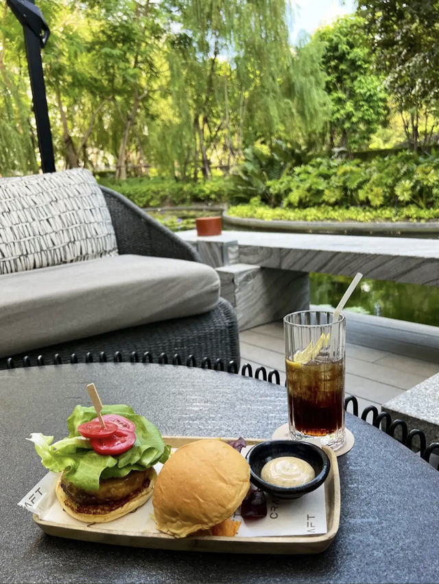 CRAFT CAFE คาเฟ่ในสวน ย่านหลังสวน