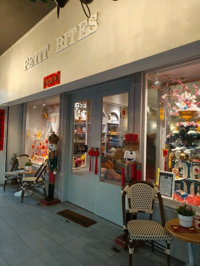 The Perfect Solo Café Stop in KL