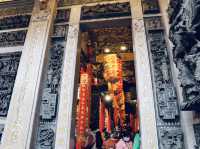 週末必朝聖！大甲鎮瀾宮香火鼎盛，千人齊聚祈求媽祖保佑