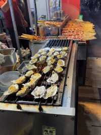Street food dongmen street