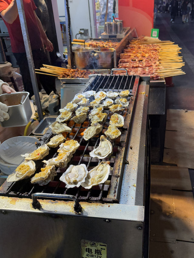 Street food dongmen street