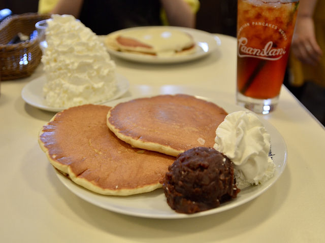 Delicious Hawaiian Pancakes at Paanilani