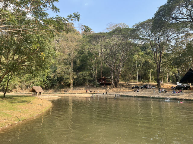ห้วยขะเนขี้เท่อร์ : สถานที่พักผ่อนหน้าร้อนท่ามกลาง