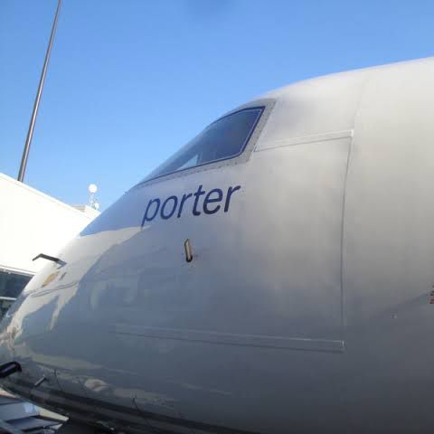【カナダ】トロント旅行におすすめの航空会社 – ポーター航空で快適な空の旅