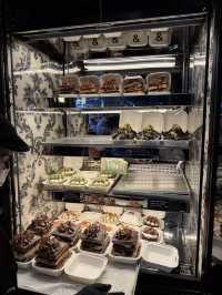 ร้านถุงเขียวในตำนาน 𝐁𝐮𝐭𝐭𝐞𝐫𝐟𝐥𝐲 & 𝐂𝐫𝐞𝐚𝐦