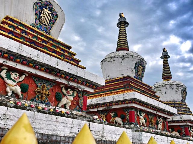 Exploring Serenity: A Journey to Kumbum Ta Er Monastery