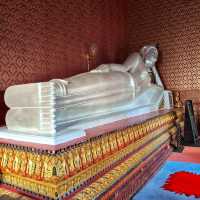 สักการะขอพรหลวงพ่อสุโขทัย