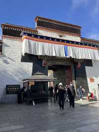 Tibet’s Spiritual Heart 扎什伦布寺 Shigatse