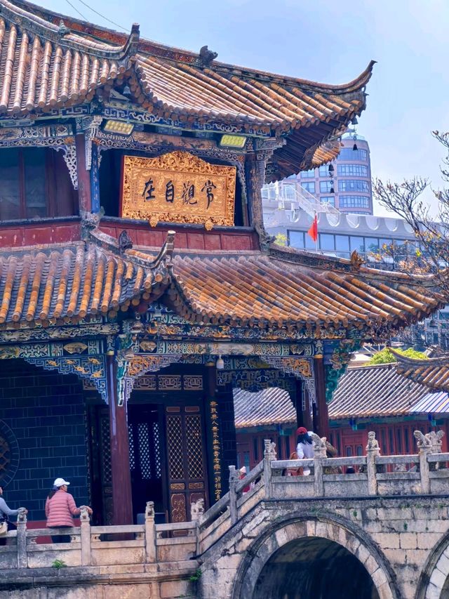 Yuantong Mountain: A Springtime Dream in Bloom