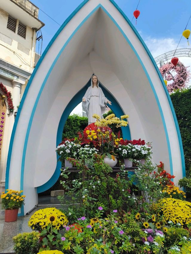 PINK CHURCH in HO CHI MINH