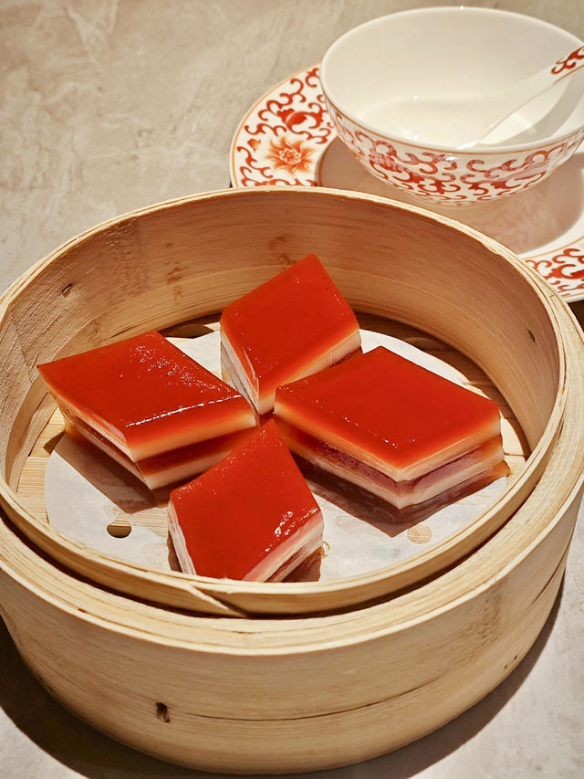 啟德零售館摩登中式料理