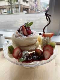 【札幌・円山Pancake】一口天堂一口罪惡！天使與惡魔厚鬆餅甜點雙重享受 🍽️