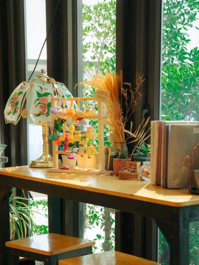 BROS CAFE ของดีชลบุรี เค้กเด็ดมาก ต้องมาโดน
