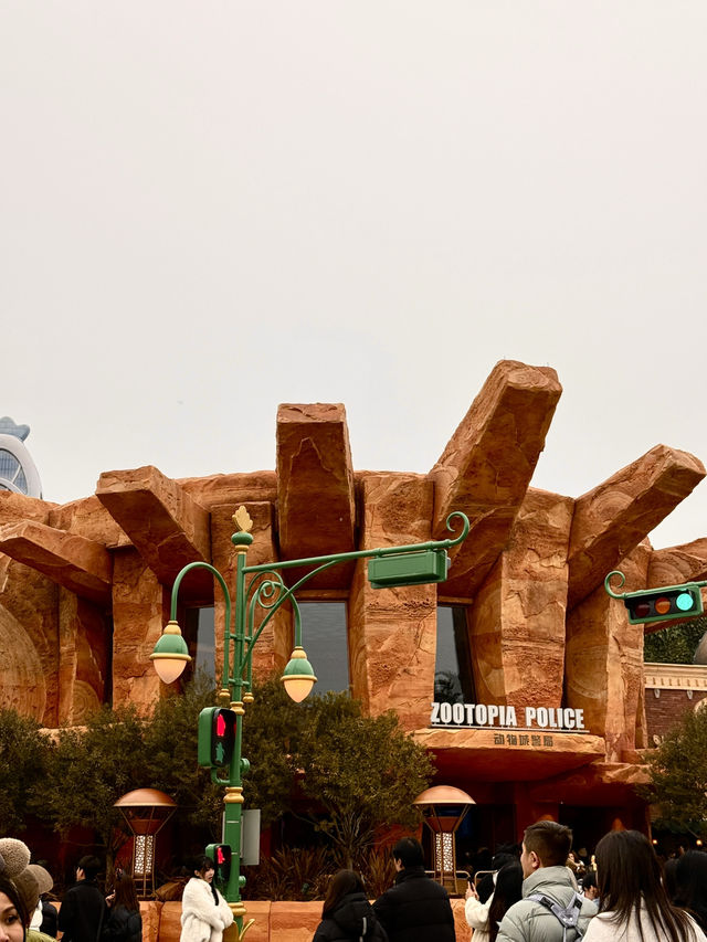 Shanghai Disneyland เซี่ยงไฮ้ดิสนีย์แลนด์ 🇨🇳🏰✨
