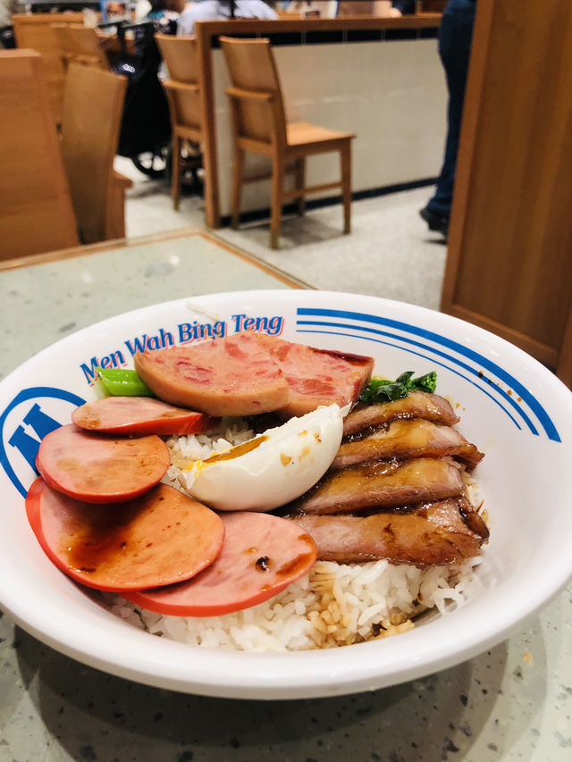 很美味的下午茶😋品嚐了四寶飯🍚😋
