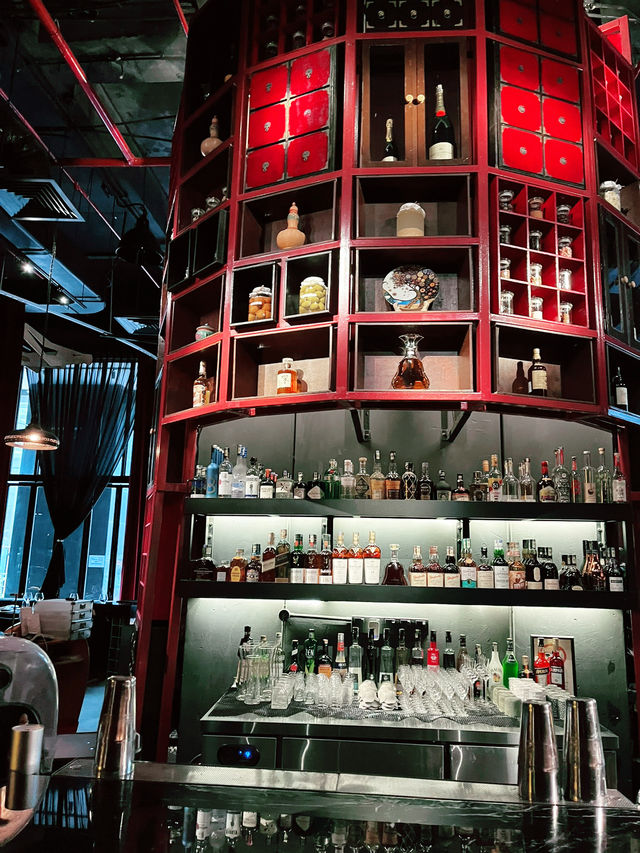 Beta KL: Michelin-Awarded Dining Experience with Elegant Flair