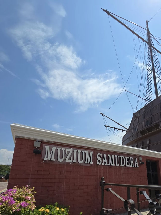 A Nautical Time-Travel on a Shoestring – My Budget Visit to Muzium Samudera, Melaka