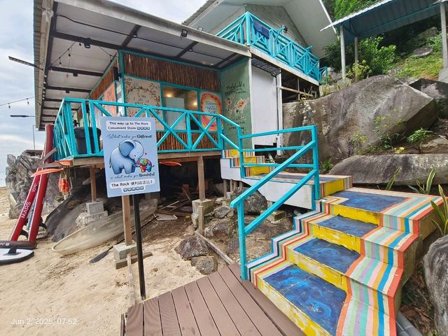 Pulau Aur "The Rock Resort" Mersing, Malaysia
