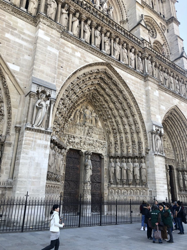 노트르담 성당(Cathédrale Notre-Dame de Paris) 방문 후기