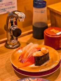 Conveyor belt sushi Triton Tokyo