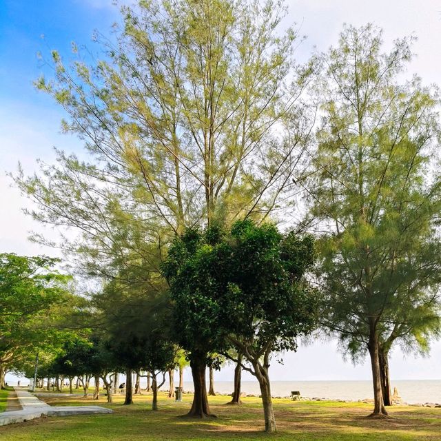 Perhentian Pontian: Unwind by the Waterfront – A Gentle Escape for Every Generation.