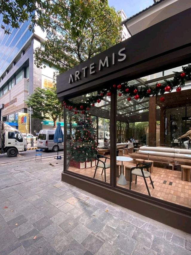 Artemis Pastry