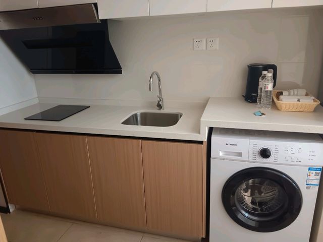 Cape B&B (Dalian Donggang Venice Water City Branch