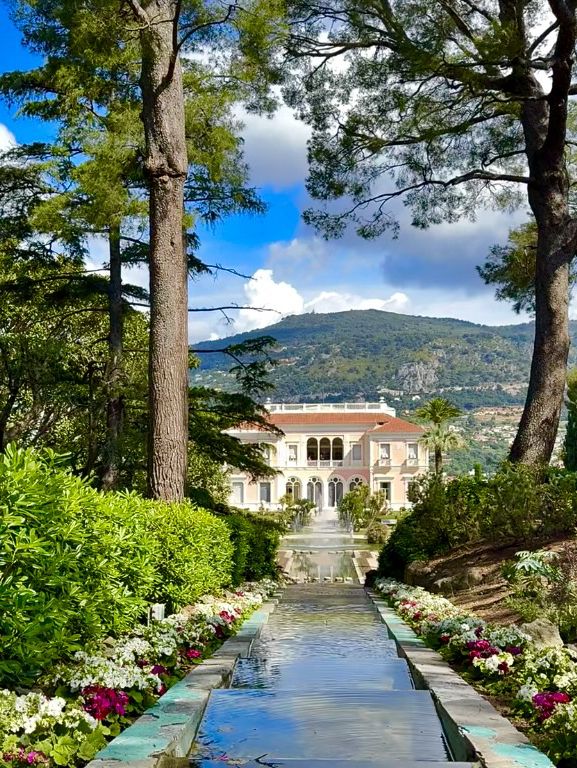 🏛️ 羅斯柴爾德花園別墅（Villa Ephrussi de Rothschild）攻略｜蔚藍海岸的貴族粉紅夢