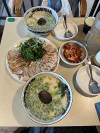확장이전한 이유를 알겠는 국수,수육 맛집🐷
