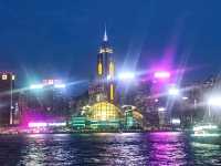 日與夜的景色都同樣令人沉醉的維多利亞港