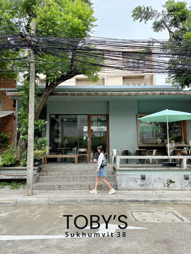 Toby’s คาเฟ่ในสุขุมวิท 38 สวยมาก vibe อย่างดี