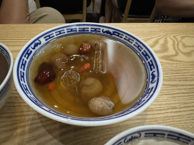 🍨 Nostalgic Bowls of Warmth at Four Seasons Dessert 四囍糖水