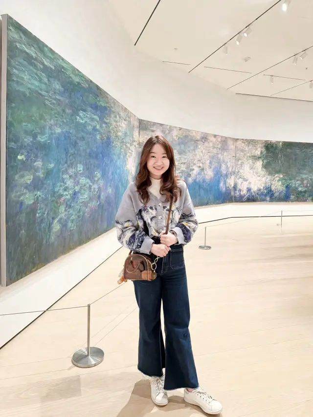 Masterpieces and Modern Marvels: A Journey Through MoMA's Artful Wonders!