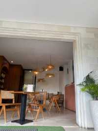 Mix, Match, Munch-Amsterdam’s Custom Meal Ritual