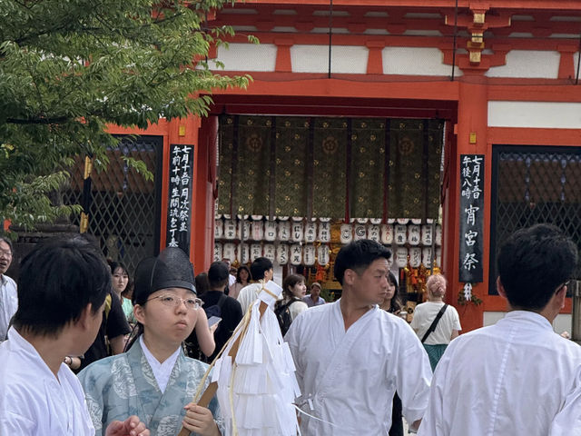 Uncovering Kyoto's Hidden Alleys: A Half-Day City Walk! 🚶‍♀️🏮