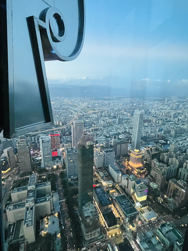 🏙️ Taipei 101 – Sky High in Daylight & Sunset