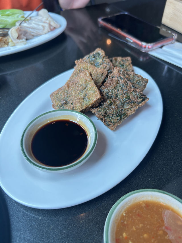 รีวิวข้าวมันไก่ 8 Bistro