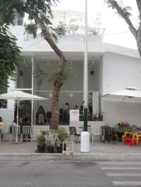 1986 Cafe & Stay