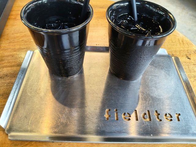 Fieldter Cafe คาเฟ่ใจกลางสระแก้ว