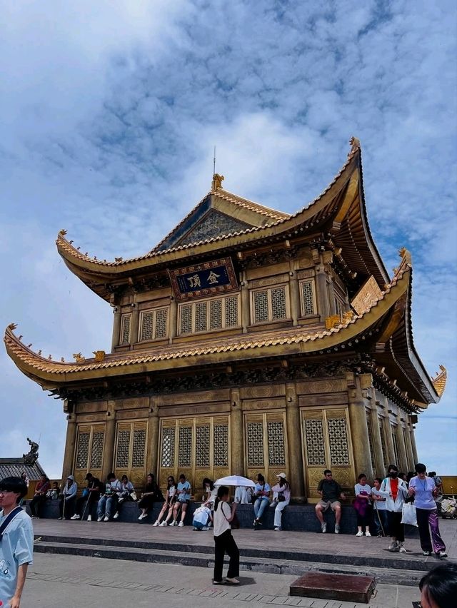 Mount Emei in Sichuan, Monks Mist and Mountain Magic Mount Emei in Sichuan, Monks Mist and Mountain Magic
