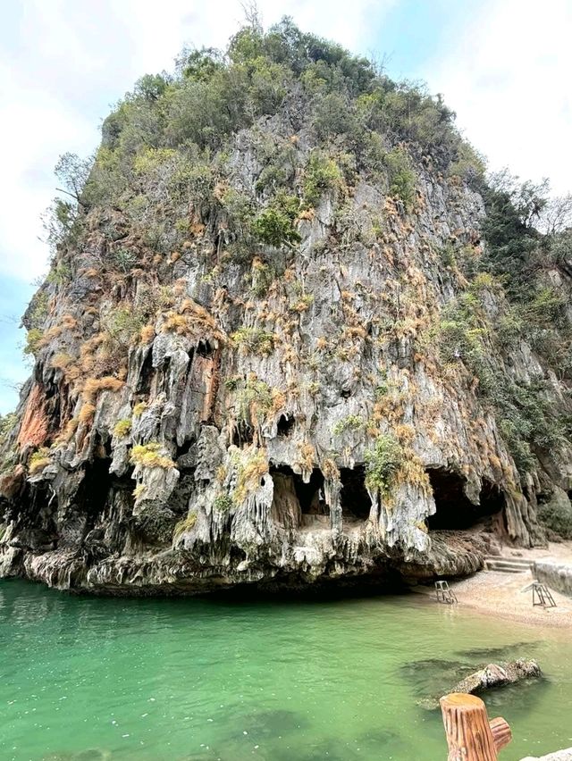 James Bond Island: Thailand’s Iconic Seascape