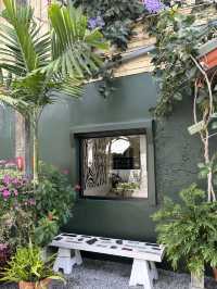 Bridge Sixteen Cafe 